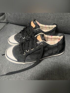Coach Black Signature Low-Top Sneakers with Cream Toe Caps